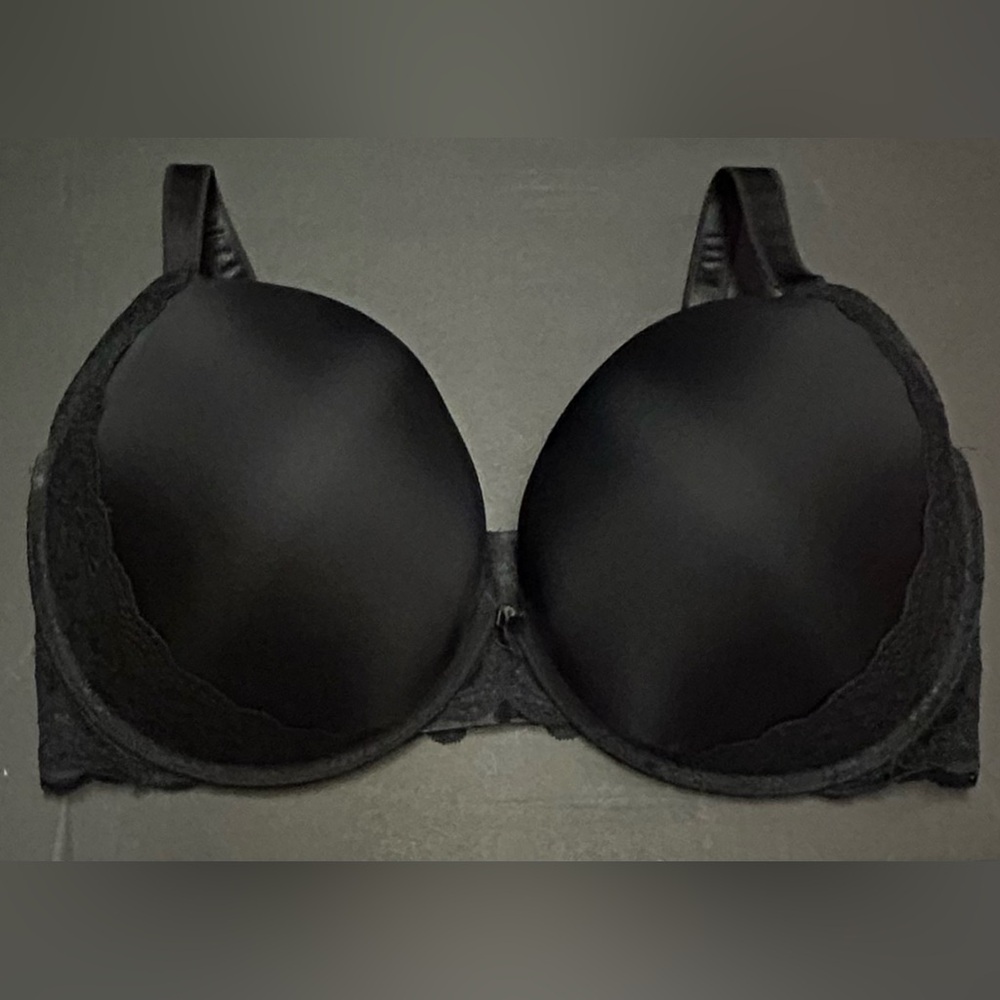 Torrid Curve Black Bra 42G (4D) Lightly Lined Black Padded Underwire Comfort‎